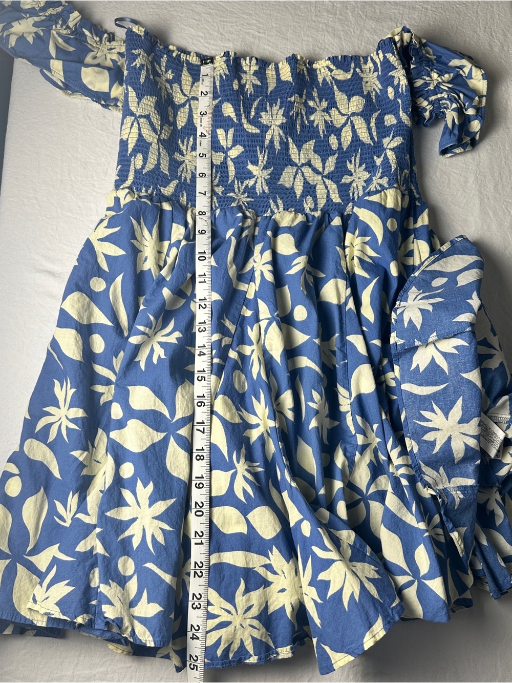 Zara Blue and Cream Off-Shoulder Floral Mini Dress - Picture 7 of 8